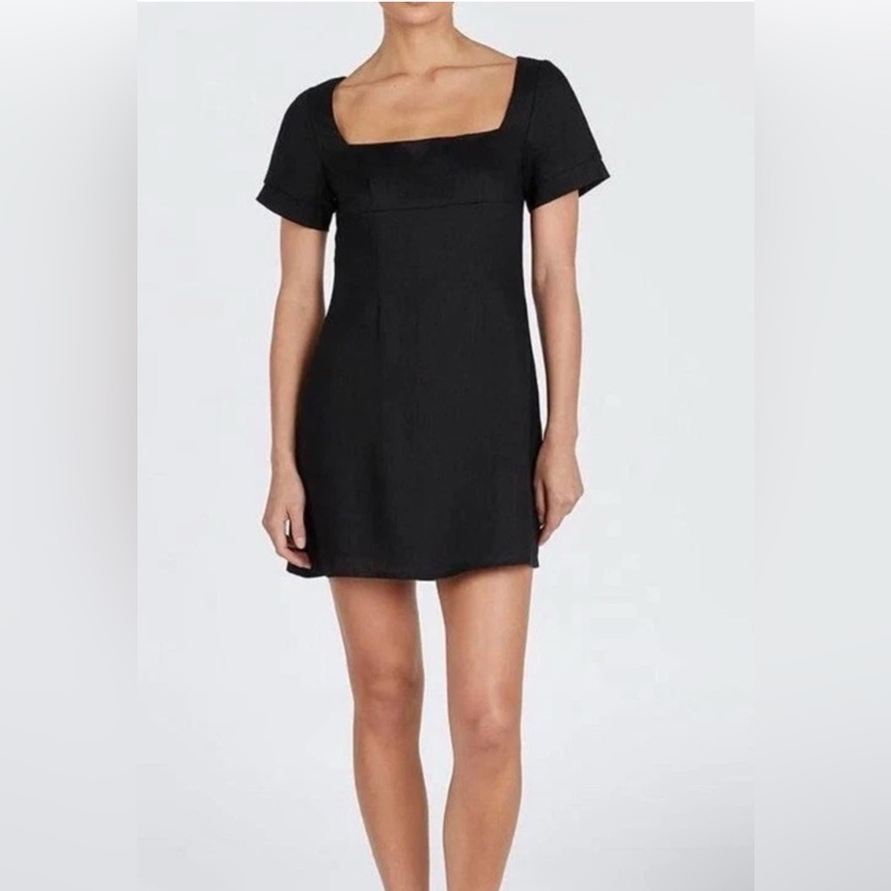 DISSH Black Square-Neck Short Sleeve Mini Dress